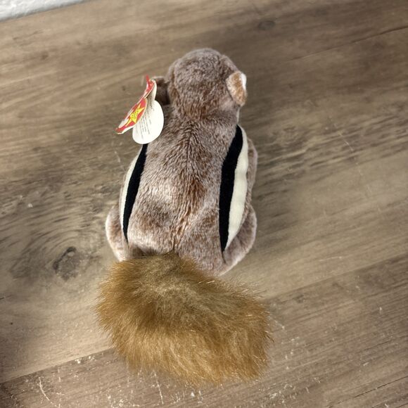 Ty Beanie Baby Chipper the Chipmunk  Stuffed Toy April 21 1999 - Picture 5 of 8